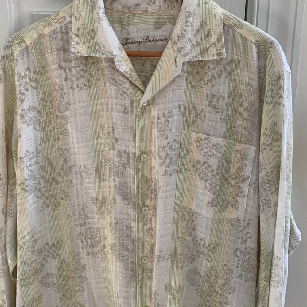Tommy Bahama Long Sleeved Floral Shirt 100% Linen Tropical Beach Size Large